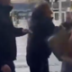 Znani podjetnik udaril žensko, izbruhnil je večji pretep #video