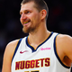 Dve tekmi, štirje favoriti, same zvezde: Nikola, Shai, LeBron ...