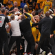 Brutalen prekršek, ki še kako odmeva. Skupil jo je dragulj lige NBA. #video