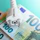 Zakaj imate visok račun za elektriko in kako ga lahko občutno znižate?