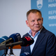 Matoz zaposlenim na upravni enoti: Morate biti najboljši servis