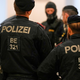Grozljivo odkritje policije: našli truplo ženske, zazidano v steno