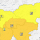 Jutri do 35 stopinj Celzija, v soboto bo hladneje. Ponekod preklicali požarno ogroženost.