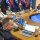 Vlada: Prispevek za dolgotrajno oskrbo upokojencev je neustaven