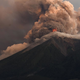 Vulkan Fuego izbruhnil z vso silo, beži na tisoče ljudi #video #foto