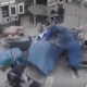 Potres med operacijo: kirurgi so z lastnimi telesi zaščitili pacienta #video