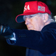 Trumpova nevarna igra