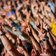 Kam za vikend: med narodne noše, v svet gaminga ali na koncert? Izbira bo pestra.