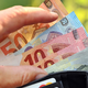 Kmalu velike spremembe za prejemnike socialne pomoči? To je znano.