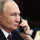 Putinovi prišepetovalci: je to razlog, da se vojna v Ukrajini ne konča?