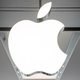 Apple zaključil rekordno četrtletje, a prodaja iPhonov še vedno pada