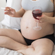 V nosečnosti ni varnega alkohola