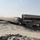 Grozljiva nesreča: vlak zadel bager ob progi, umrlo najmanj 10 ljudi (FOTO in VIDEO)