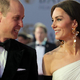 Ne ugante, koliko stanejo uhani, ki jih je na rdeči preprogi nosila Kate Middleton