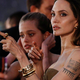 Angelina Jolie se je predstavila kot oblikovalka (Suzy)