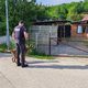 Nemirna Dolenjska: preglasna glasba, štiri streljanja in tatvine poljščin. Policija tudi z brezpilotnimi letalniki (FOTO)