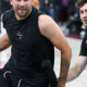 Uf, poglejte, s kakšno lepotico se je na trening pripeljal Luka Dončić (VIDEO)