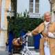 Znani se pripravljajo na hladnejši del leta: zdaj se lahko začne jesen (Suzy)