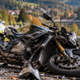 Ponovno sta trčili dve motorni kolesi, ena oseba je po tem padla v globino