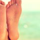 Trije znaki na stopalih, ki razkrivajo visok holesterol