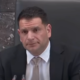 Napet besedni dvoboj med Stevanovićem in poslancem je sprožil val smeha: »Nima treh minut, če ni postopkovne narave« (VIDEO)