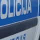 Zgodaj zjutraj pred hišo opazila neznanca: Maročana sta ji iz avta ukradla denarnico