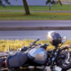 Verižna prometna nesreča na glavni cesti pri Ročinju: poškodovana dva motorista, eden huje
