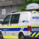 Nasilnež (68) v Luciji policista hotel napasti s steklenico