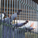 Se bo ponovil scenarij, kot je bil po razpadu Jugoslavije? Najbolj se bojijo migrantov z orožjem