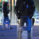 Ponoči v prestolnici dva napadla mimoidočega in ga oropala, eden že v rokah policije