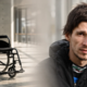 Nasmejani Robert Kranjec okrepčan na invalidskem vozičku, prvič ga vidimo po hudi nesreči (FOTO)