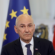 Tuji mediji so se razpisali o Janši: to pravijo o vrnitvi slovenskega »princa teme«