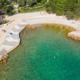 Gorazd (41) naj bi jo posilil na plaži, po gnusnem dejanju pobegnil na Švedsko