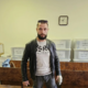 Marjan Grm po napadu na policista v priporu: preiskovalna sodnica odločila, da ostaja za zapahi