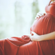 Pravi "baby boom" med znanimi Slovenkami: toliko trebuščkov že dolgo nismo videli (FOTO)