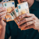 Denar, ki so ga že skoraj odpisali, se vrača: ta tri znamenja čaka velik finančni preobrat