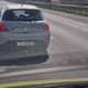Za 90 sekund skrajšal življenje, voznik na hrvaški avtocesti ni želel dati prostora reševalnemu vozilu (VIDEO)