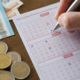 4 astrološki znaki, ki najpogosteje zadenejo sedmico na lotu