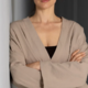 Prepričljiva Tina Vrbnjak: Pred kamero šteje vsak pogled (Suzy)