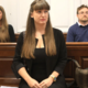 Dijakinjo s hudimi bolečinami pustila ležati