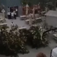 Le nekaj sekund jih je ločilo od tragedije: poglejte, kaj se je zgodilo v Ljubljani, ko je udaril močan veter (VIDEO)