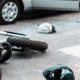 Silovito sta trčila: motorist huje poškodovan v Ljubljani, voznik avtomobila mu je izsilil prednost