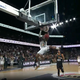 Košarkar Cluja z zabijanjem iz 360-stopinjskega obrata dvorano dvignil na noge (VIDEO)