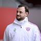Kompanyju bo na klopi Bayerna pomagal mladi Avstrijec, ki je kariero začel kot bloger