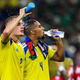 Uefa se odmika od Fife: O rehidracijskih odmorih bo odločala vročina