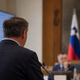 Povprečen kandidat za župana je 52-letni Peter Horvat s podporo SDS