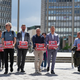 Sindikati zbrali okoli 43.000 podpisov, zdaj ostro nad Janševe napovedi