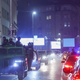 Vučić že grozi, policija v Beogradu napadla tudi novinarje