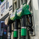 V torek nove cene bencina in dizla: Obeta se tak scenarij