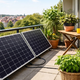 Sončni paneli za balkon: revolucija doma, ki osvaja Slovence